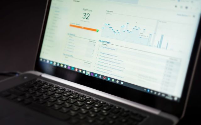 Website xưởng in ấn, quảng cáo cần gì để nhận đơn thiết kế kèm in nhanh?